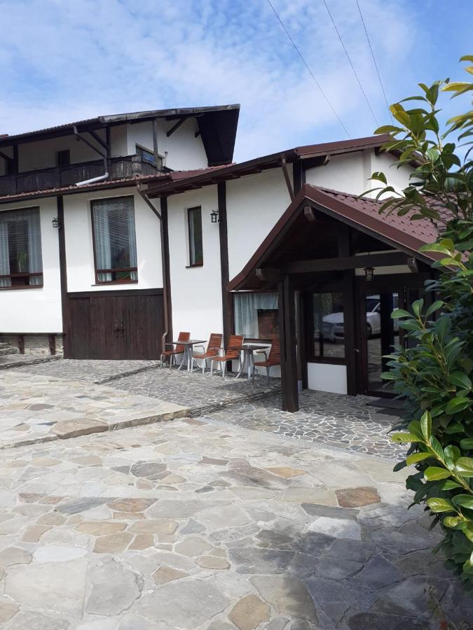 No Comment Rustic Hotel Curtea De Arges Ngoại thất bức ảnh