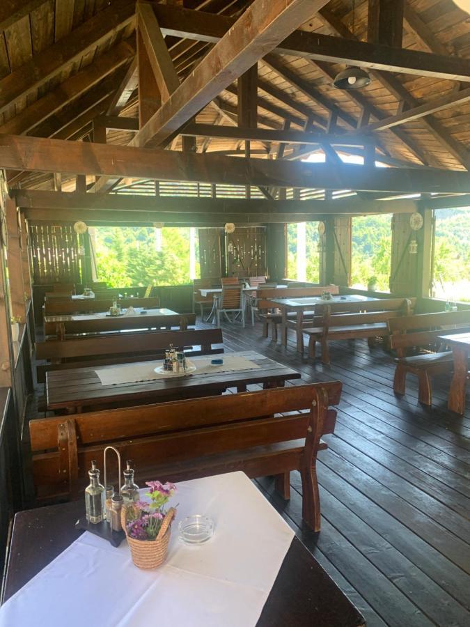 No Comment Rustic Hotel Curtea De Arges Ngoại thất bức ảnh