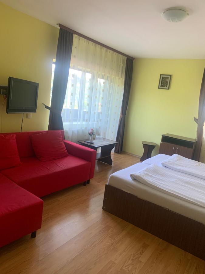No Comment Rustic Hotel Curtea De Arges Ngoại thất bức ảnh